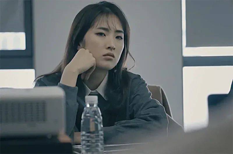 华为公主姚安娜出道三年记|有资本,没实力_演技_表演_观众们