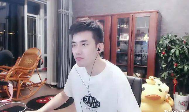 黑白照恶搞后续,阿哲直言yy已经很给面子,这事正常也就一个b类_处理