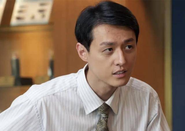 从《老九门》到《大江大河》,他成了反派专业户,戏外痞帅却迷人_角色
