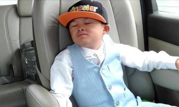 6年前"小马云"红极一时,被老板解雇回乡后,现已确诊智力残疾