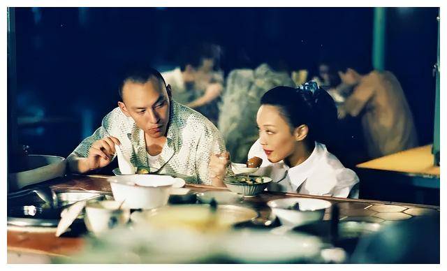 最好的时光:时空交流,逆转记忆,感受真爱._镜子_中的人物_内心