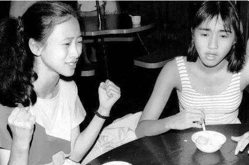 老婆却不开门,他在公园转了一圈,哭着跳河自杀_黎铿_妻子_爱情