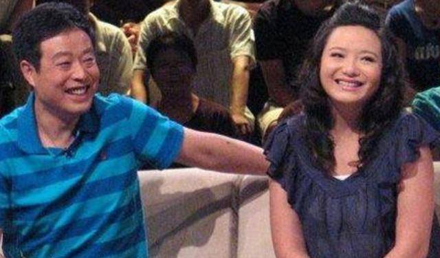 宋英杰:《天气预报》首位主播,娇妻是小12岁学妹,今已儿女双全_知识