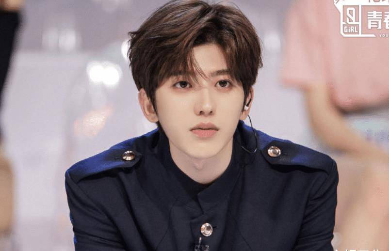 《青春有你2》担任导师后,lisa只关注3个微博,蔡徐坤并不在其中_节目