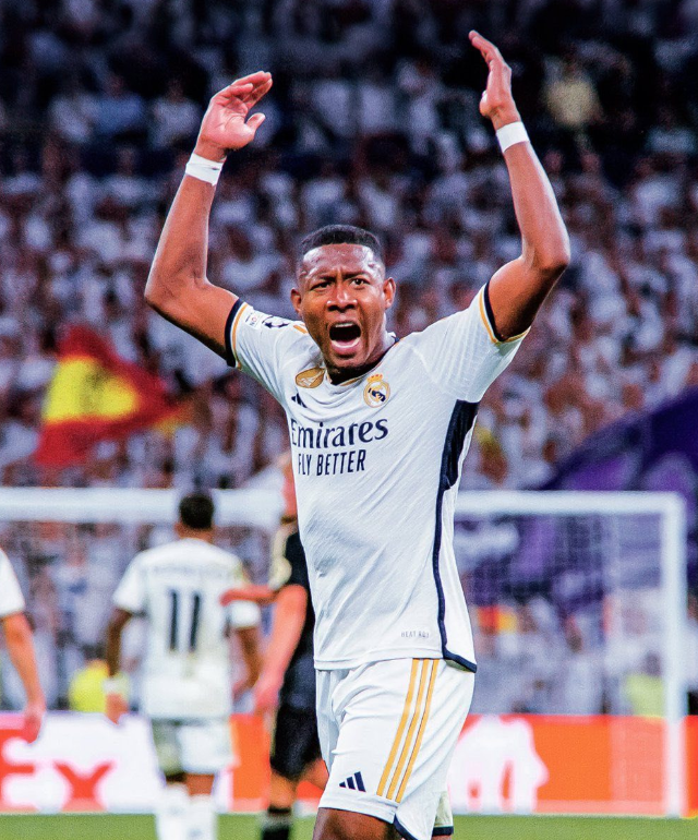 皇马再现神操作,挖角7000名巨星,补短板,推出银河战