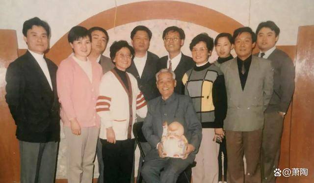 "相声巨人"之子在京郊当农民,南山篱下做陶公,过着另一样人生_王世臣