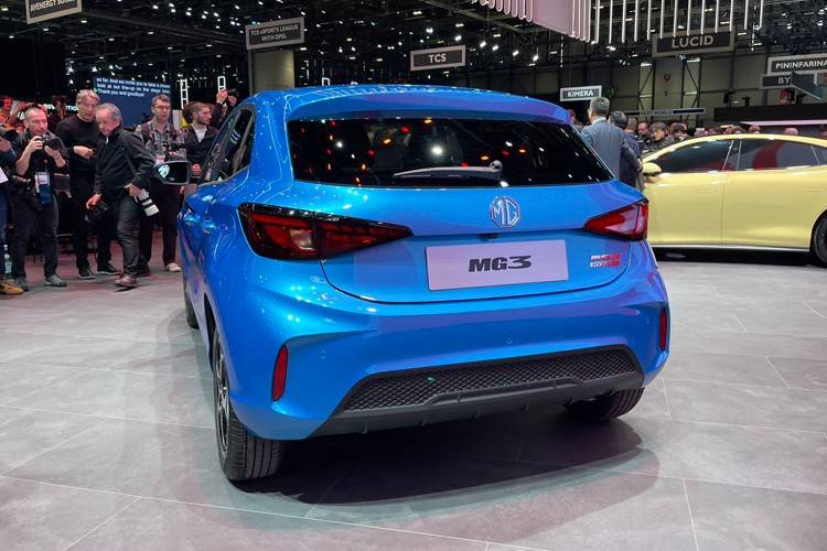 上汽名爵mg 3海外首发:这车老外都能看上,那是真饿了_搜狐汽车_搜狐网