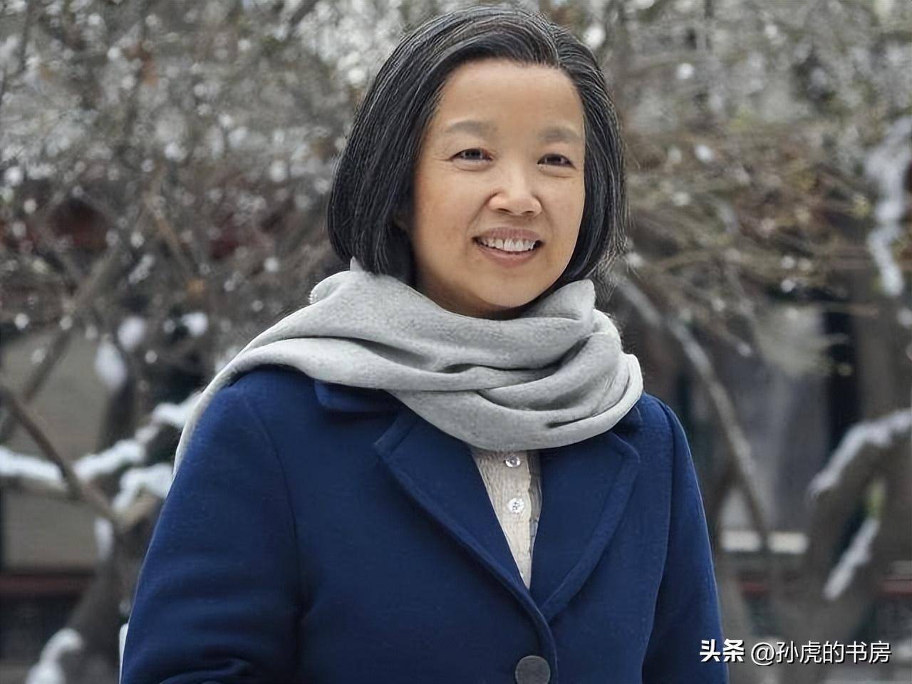 黄薇:与蔡国庆青梅竹马,照顾偏瘫父亲11年,九旬老母让