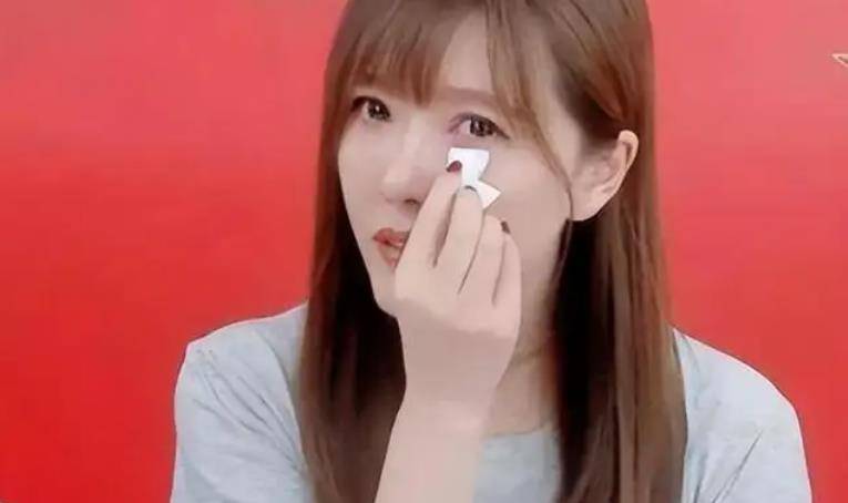 唐笑:凭《超级女声》出道,却因跟保安发生冲突而人气跌落