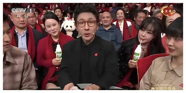 ad钙奶惹祸,春晚直播险出错,明星澄清真相,网友翻脸惊愕.