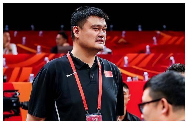 姚明要换帅,百万违约金成阻碍,本土助教或接掌教鞭.
