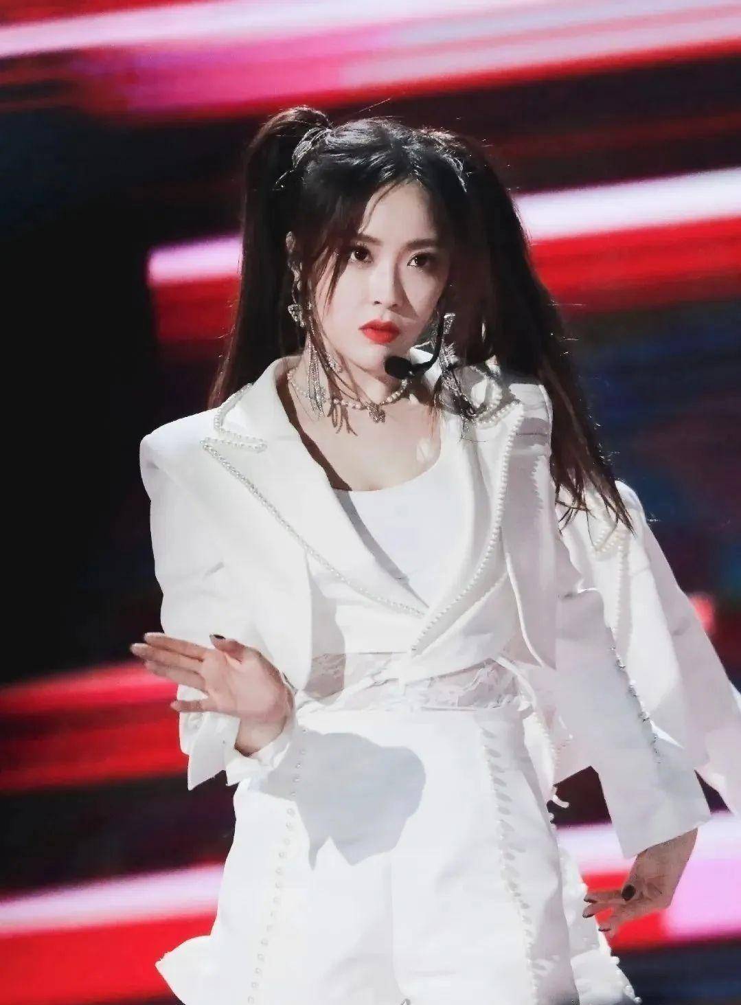 王艺瑾,笑容甜美可人的"甜美系"女神