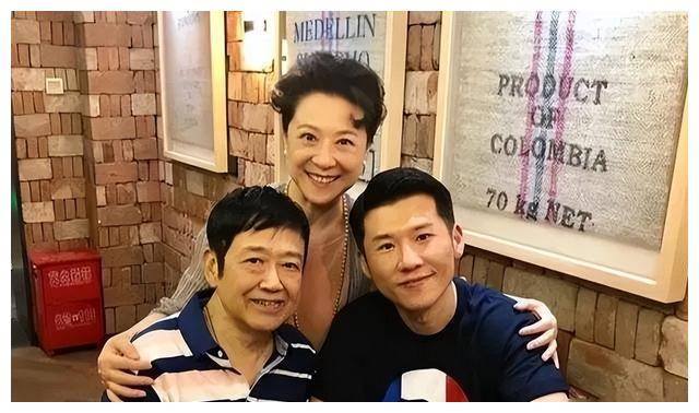 父子携手《第二十条》,真实演绎家庭情深,星二代不如王骁?