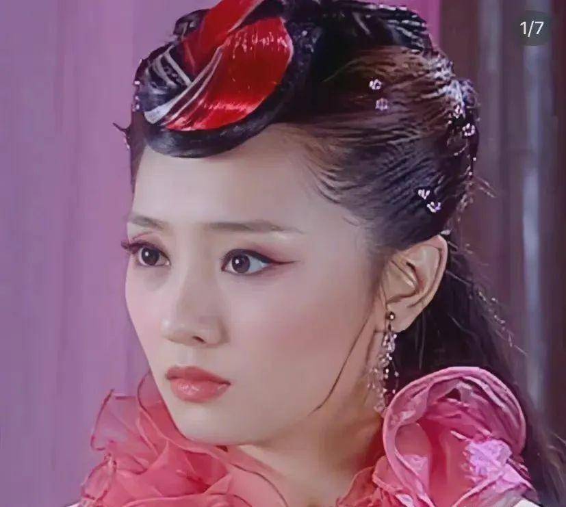 不过和第二部《天地姻缘七仙女》做对比,前者虽然廉价但还算好看,后者