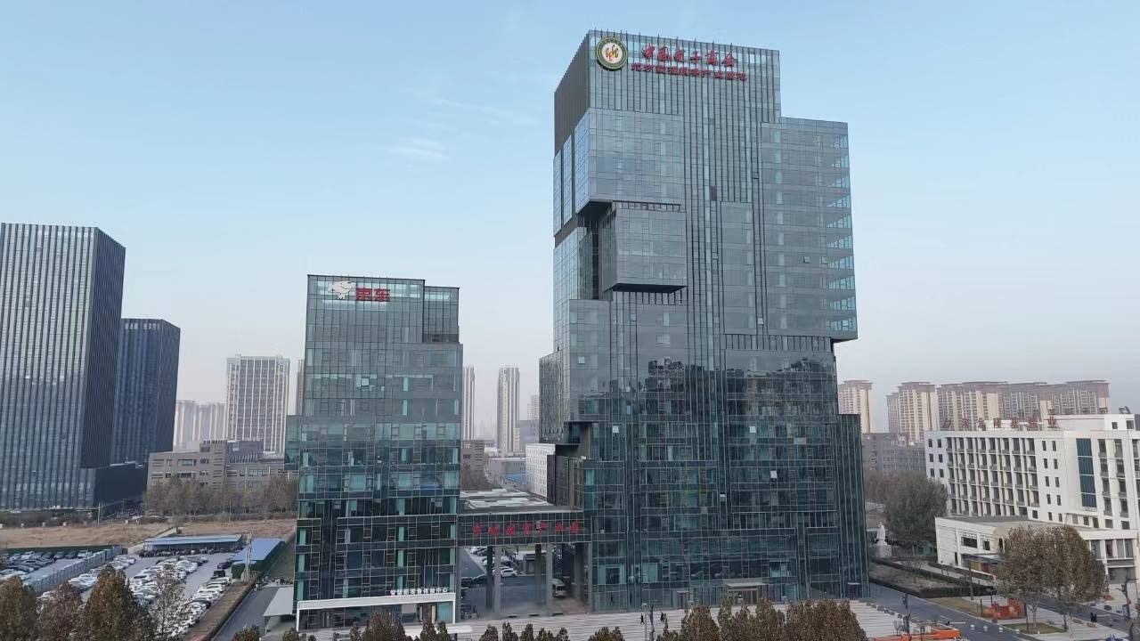 10处全国重点文保单位,特别是莲池书院,保定军校,直隶总督署"一文一武