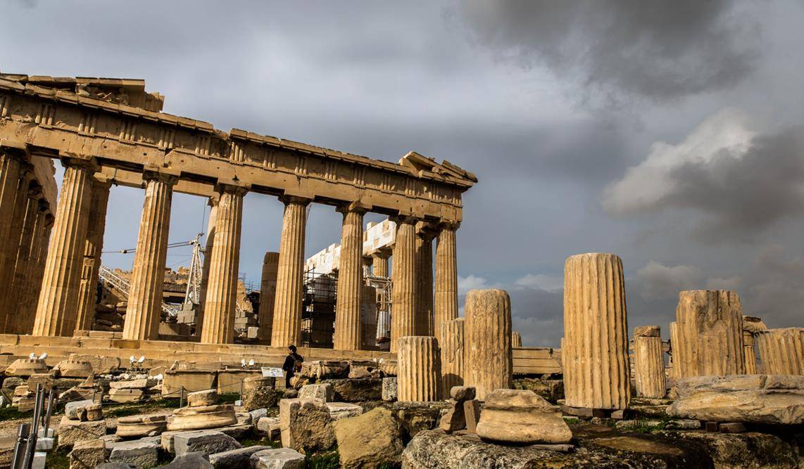 探索公元前5世纪的雅典历史, 斯巴达战胜雅典后为何要拆除城墙?