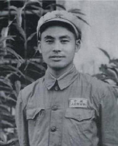 全村6人参军就他活下来,55年只授少校,长子成上将