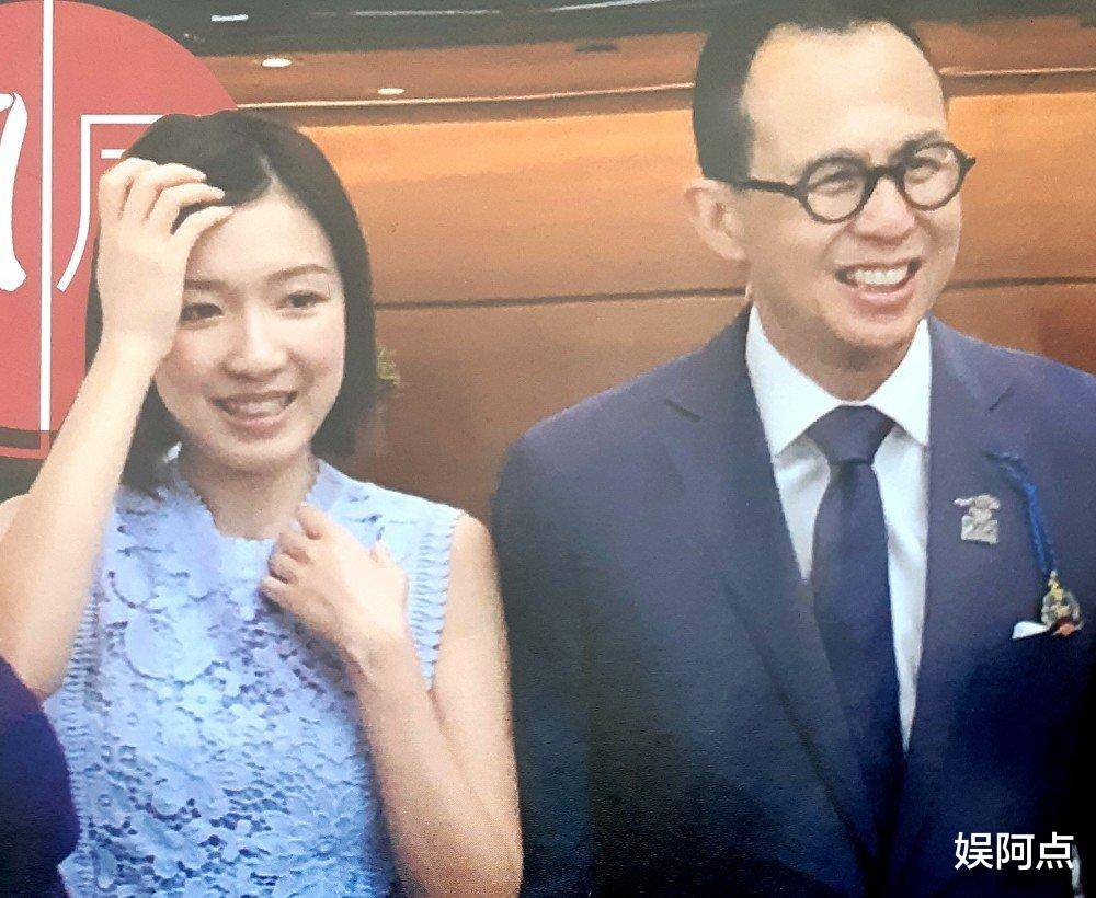 郭嘉文罕见晒出户外全身照,疑暗自叫板李泽楷"新欢"林宣妤!