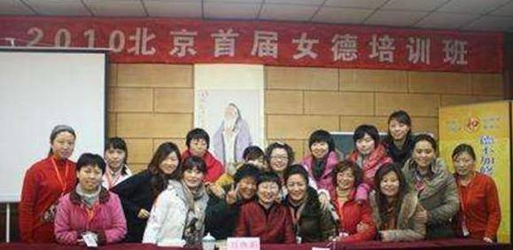 徐晋如:《弟子规》这颗大毒草有害无益,假国学害死人_父母_思想_国人