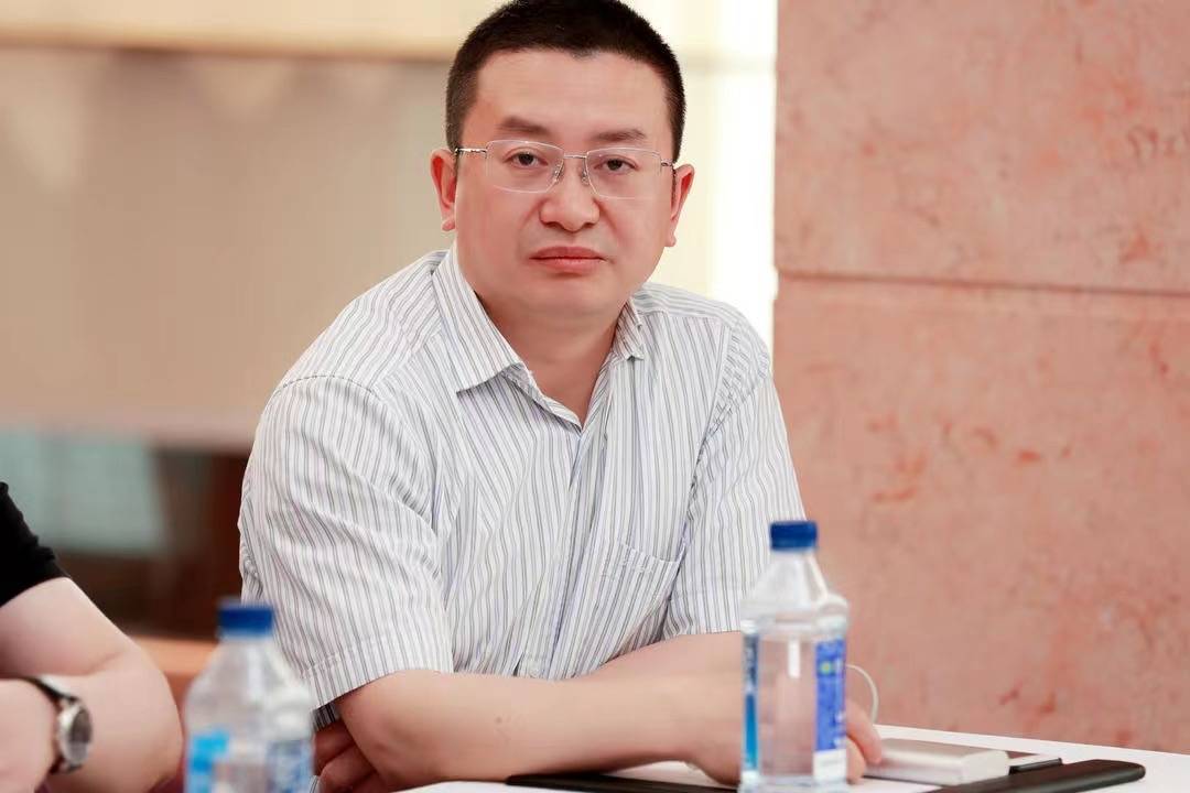 甄选大医生|黄涛主任专访:心存鸿鹄志,奋进大医梦!_整形_手术_方面