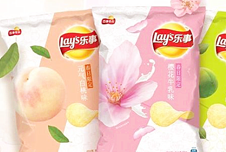 乐事薯片也是最受欢迎的薯片之一啦,春季还推出了限定款,元气白桃味