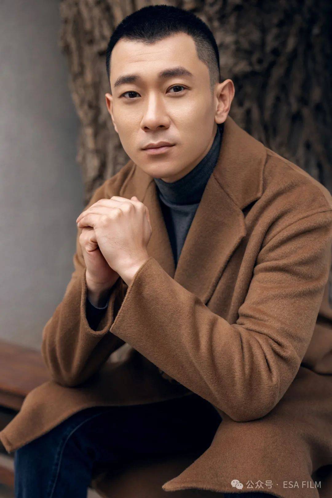 赵冉新戏《海外追逃》开机:担任男主上演正义之行 敬请期待!