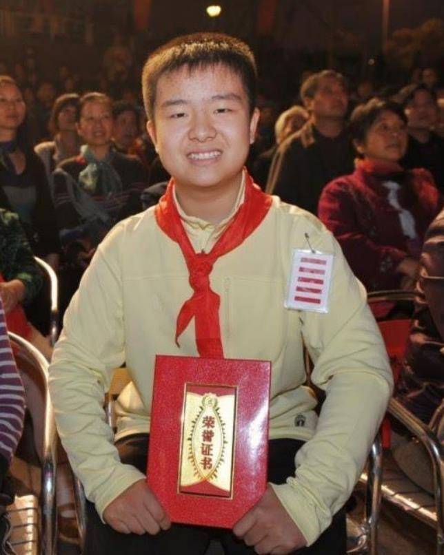 一个民办,一个哈佛_黄艺博_孙童_孩子