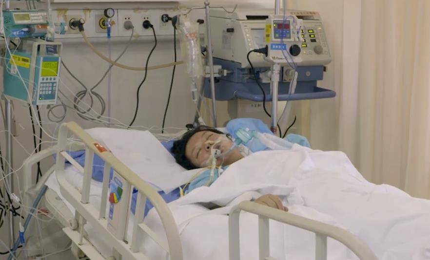 故事上海26岁重度心脏病女孩不听劝,冒死产下一子,家人瞬间泪崩_吴莹