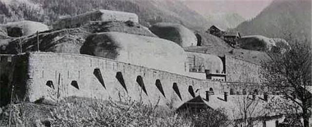 法国马奇诺防线:林却对斯大林说是无用的摆设_地道_法军_军事