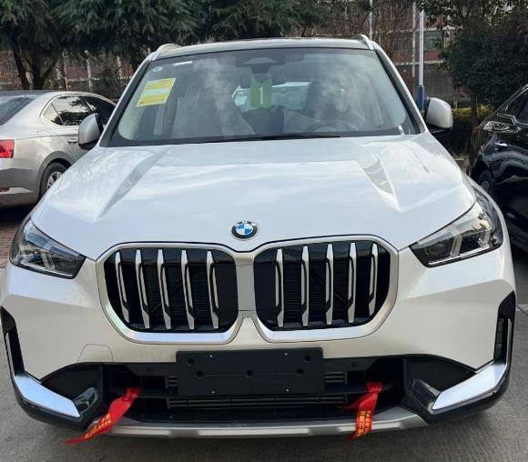 今天说的这款车就是华晨宝马x1.