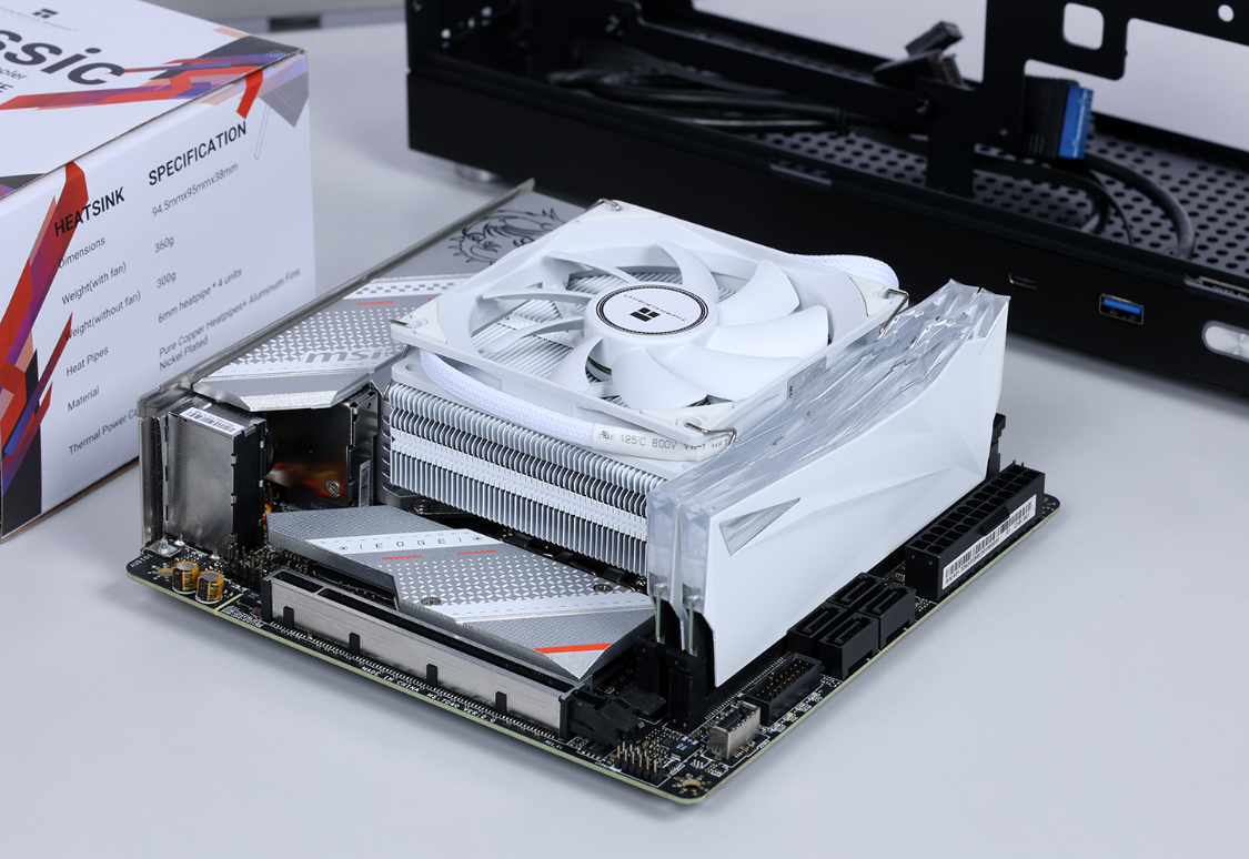 学生党可以提着走的便携itx小主机,14400 4060搭配闪鳞s300装机_设计