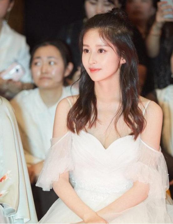 谷嘉诚 李现谷嘉诚出道前是真正的学霸.