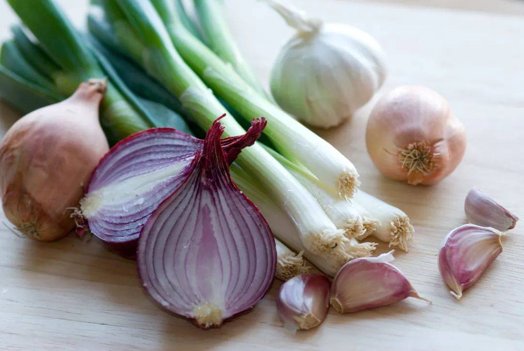 每天吃点洋葱,肝癌风险下降33%!_紫皮_白皮_辣味