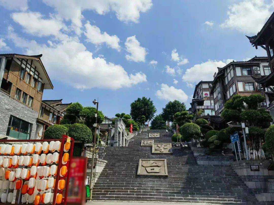 春天,茅台镇的酿酒人都在做什么?_天地人_酿造_车间