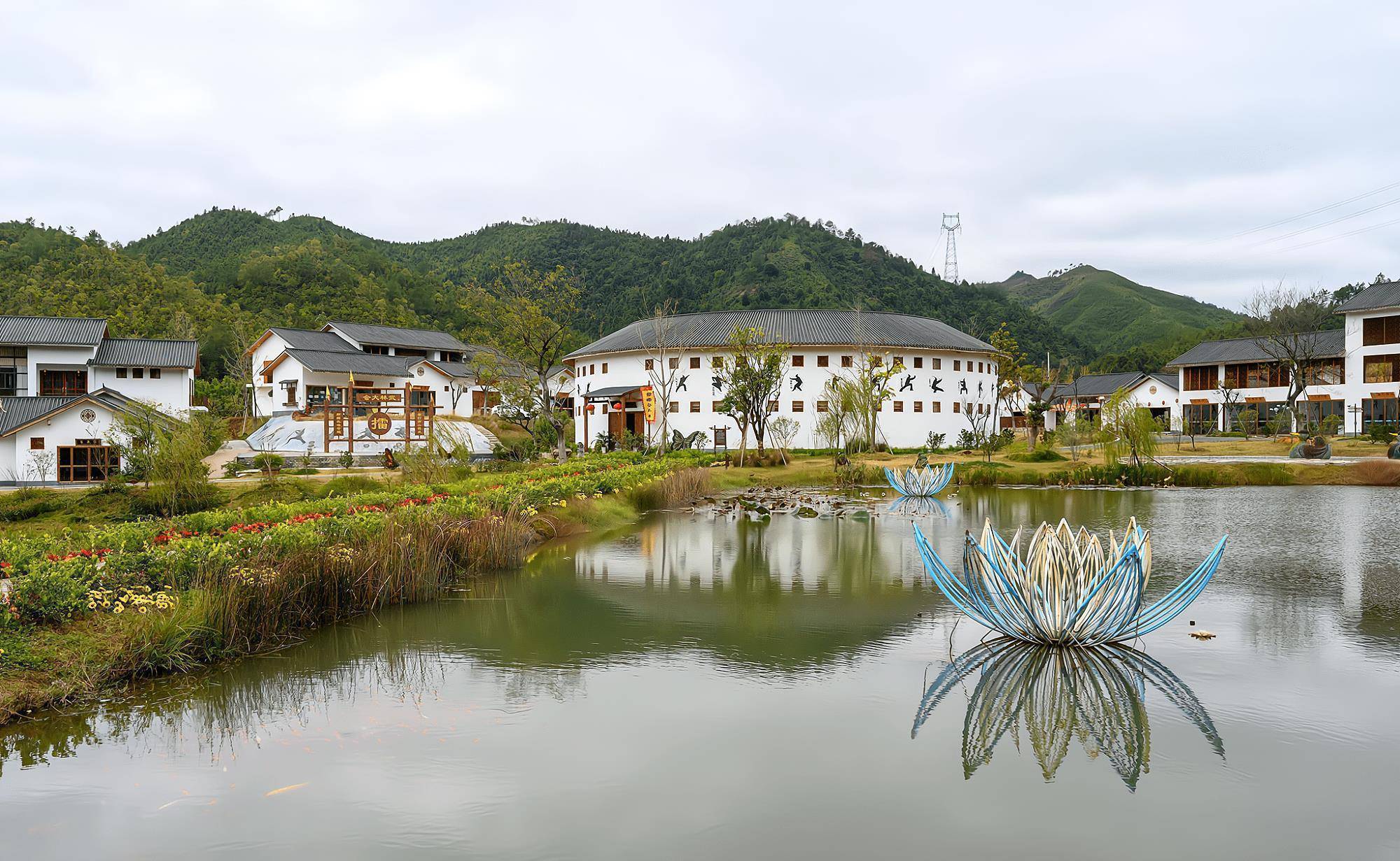 全南名胜古迹天龙山,赣州新晋网红打卡点,恍若走进武侠世界里_玻璃