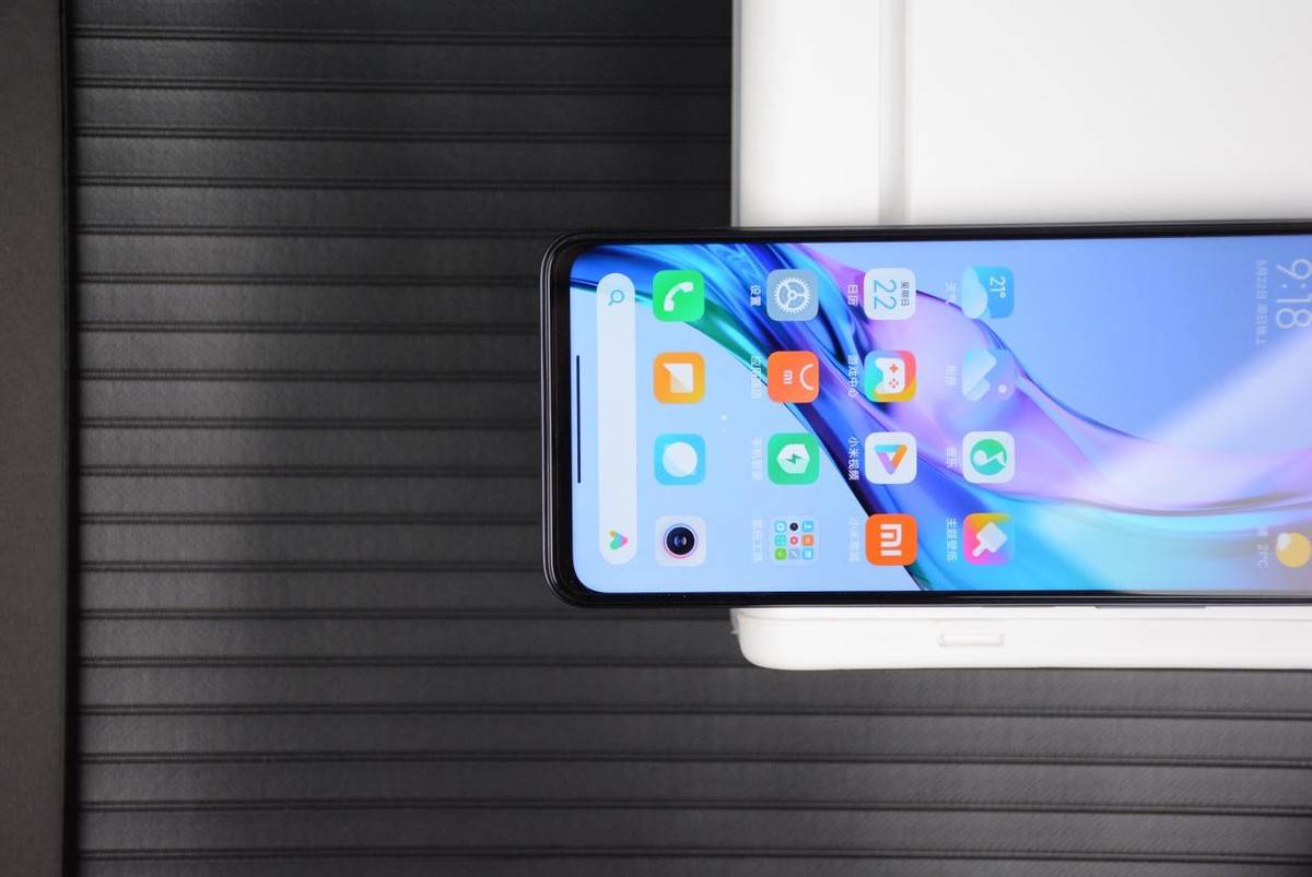 谈到屏幕,红米note12t pro采用了lcd年度好屏幕,不仅支持p3色域,还有