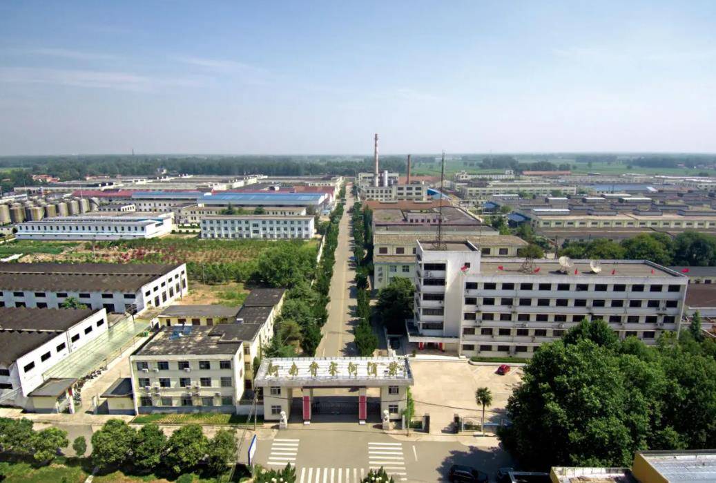 朱文臣:掏空百亿药企,当48次老赖,却在美国买百亩庄园_宋河_鹿邑_收购