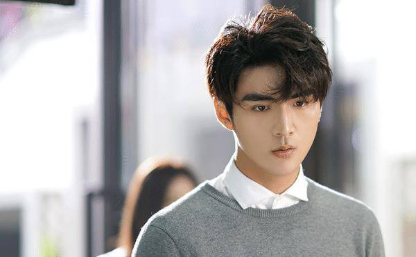 从小擅长运动的张思帆,因为长相帅气和表演能力,顺利的成为演员_时候