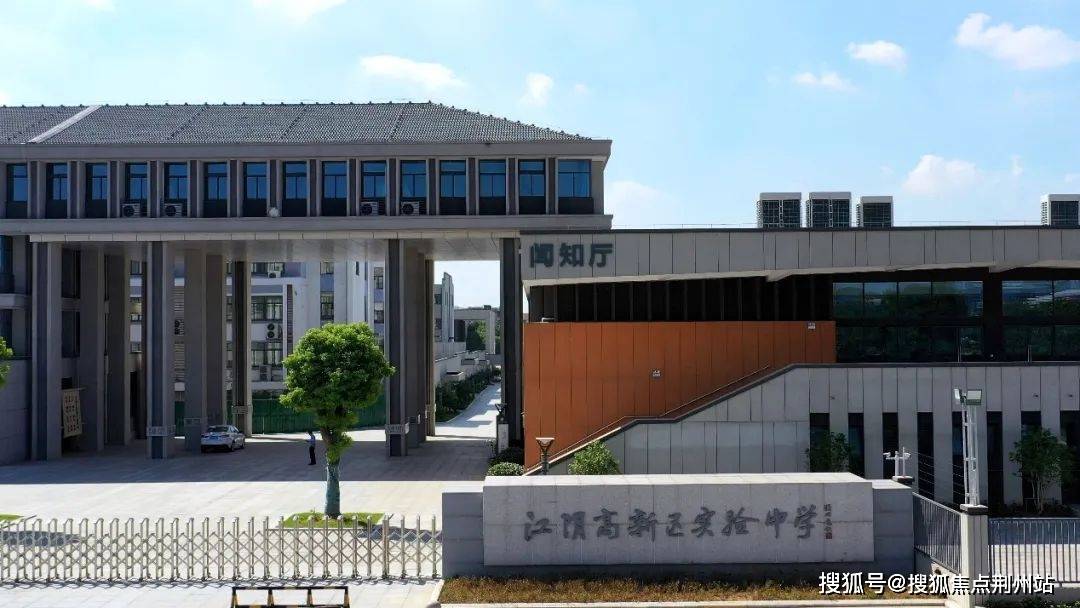 长山大道作为江阴贯通南北主快速通道年初全线正式通车试运行利好加速