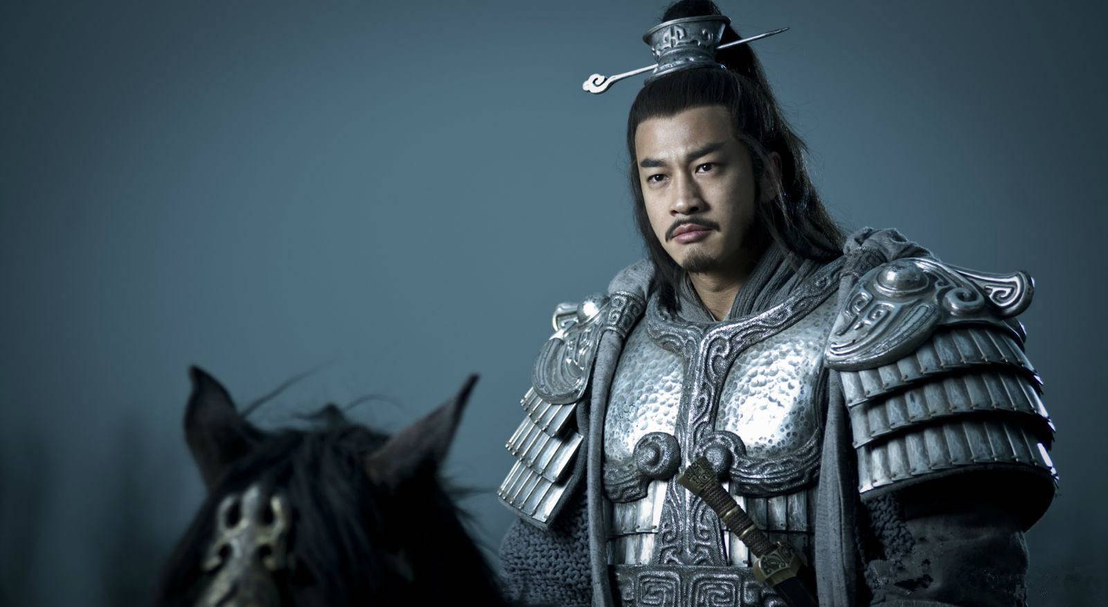 项羽入咸阳,火烧秦王宫,怀王之约失效,西楚霸王分封十九路诸侯_刘邦