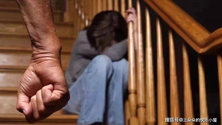 他却一直不同意,没想到一场意外,却让我获赔50万_穆庆元_工作_爸妈
