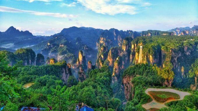 张家界旅游8人小包团报价多少 张家界旅游8人小包团人均1000元/人攻略
