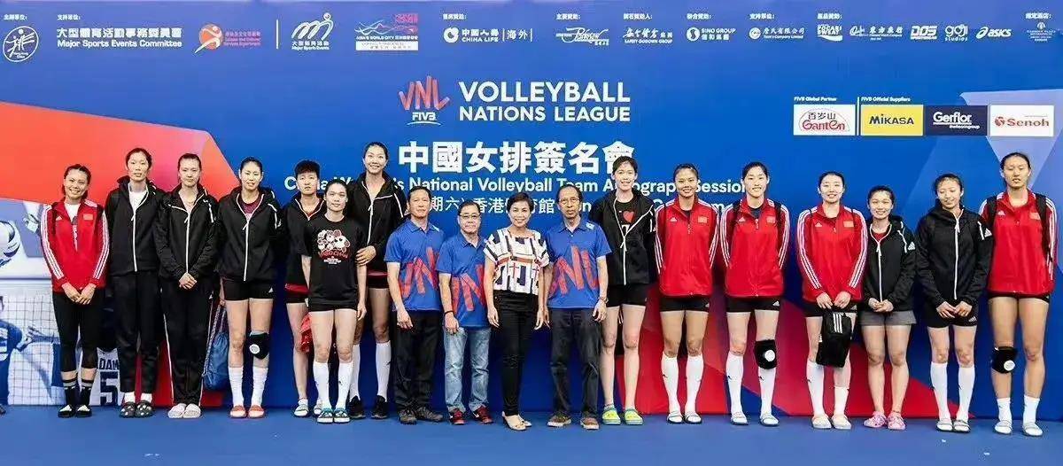 34岁曾春蕾好事将近,与丈夫福建过年,豪宅内景曝光,装修奢华_中国女排