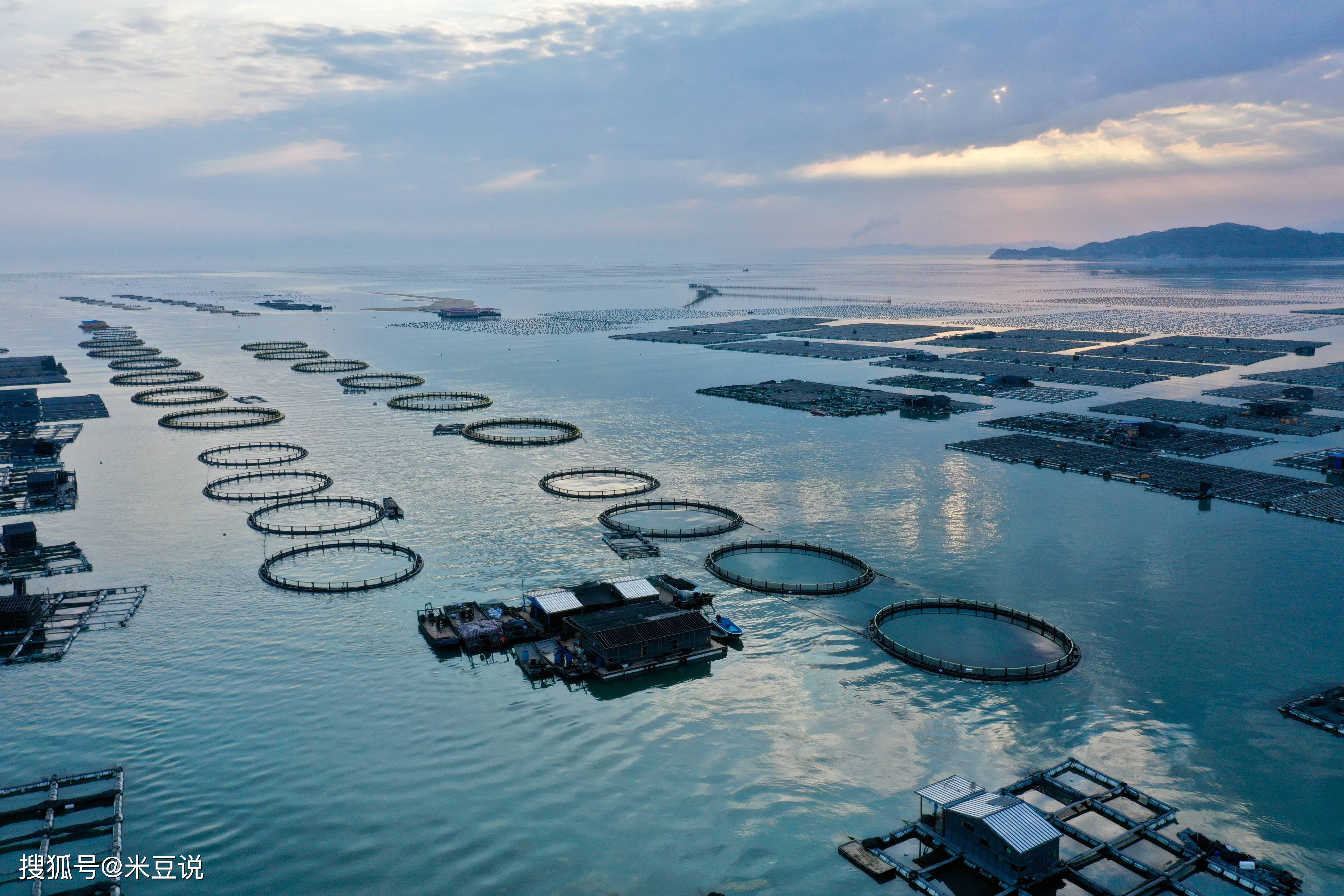 台湾海峡海底地形图片