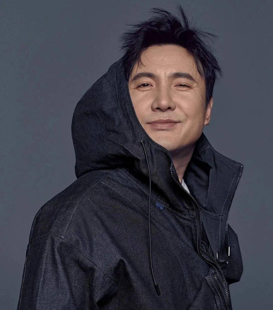 沈腾:中年逆袭,坐拥180亿,财富耀眼!