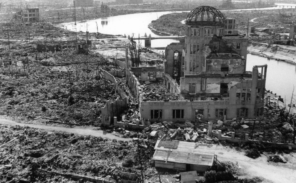 原子弹轰炸后的日本最后原子弹轰炸和核电站爆炸不是一回事,原子弹是