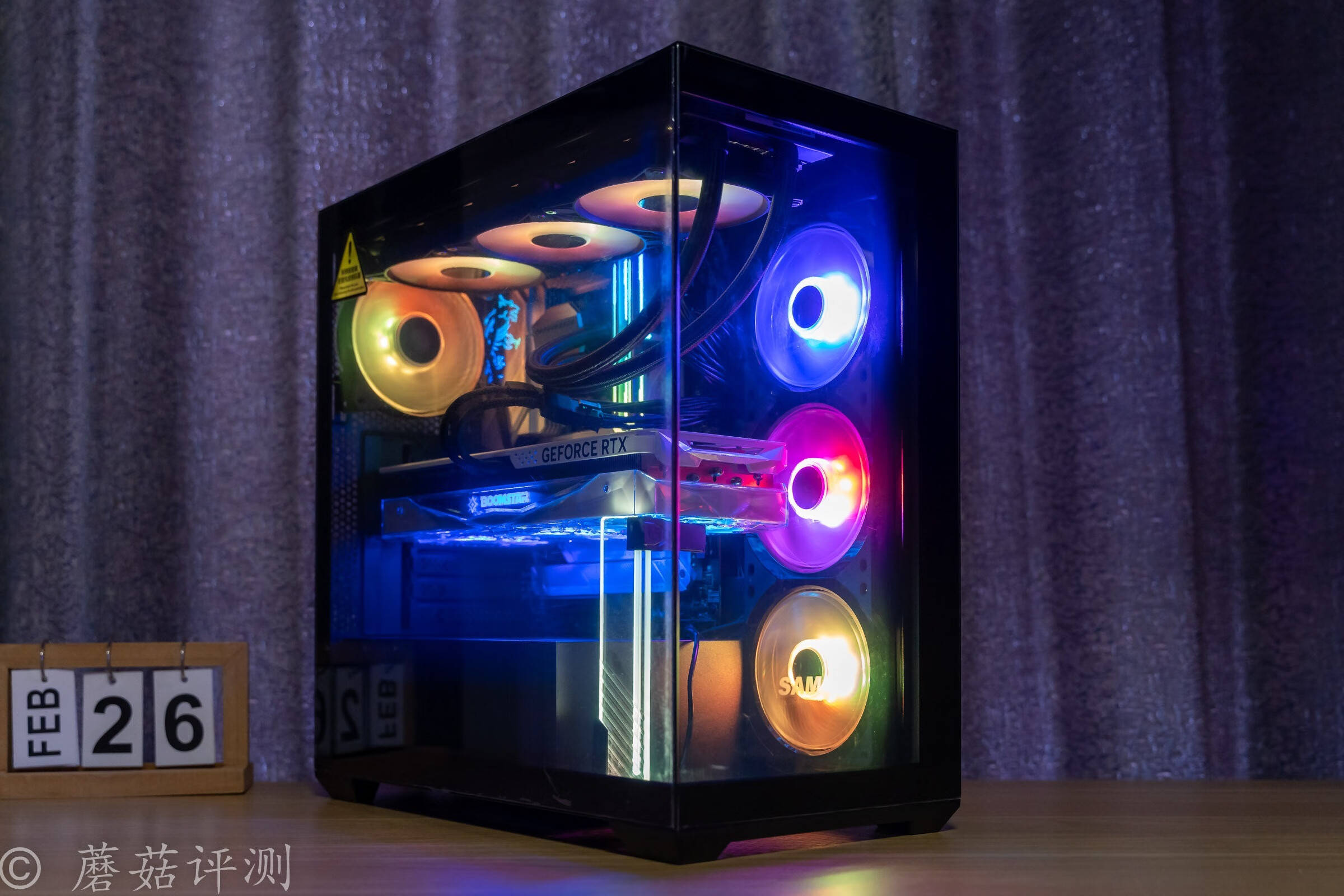 散热优秀,效果酷炫的高性价比海景房机箱,先马幻境界海景房atx机箱