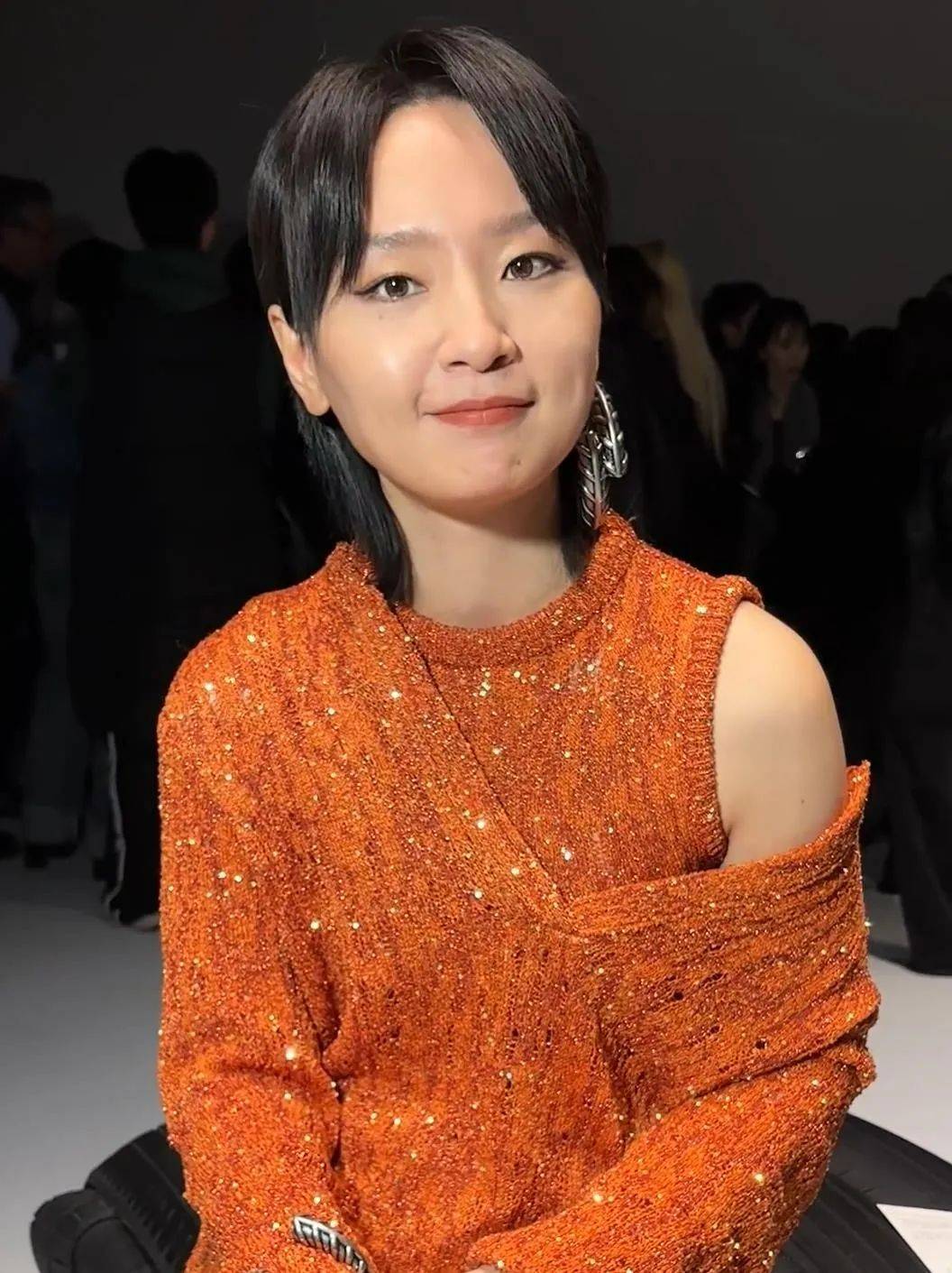 原创巴黎时装周明星生图杨幂钟楚曦好美任嘉伦发际线奇怪吉娜真敢穿