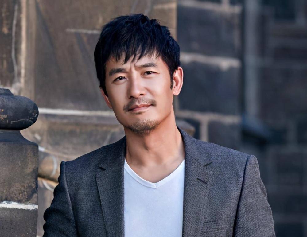 原创郭晓东深夜长文引爆泪点农村娃的逆袭与乡愁