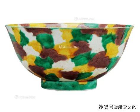 中国　素三彩虎皮斑碗 虎皮三彩撇口碗- 故宫博物院